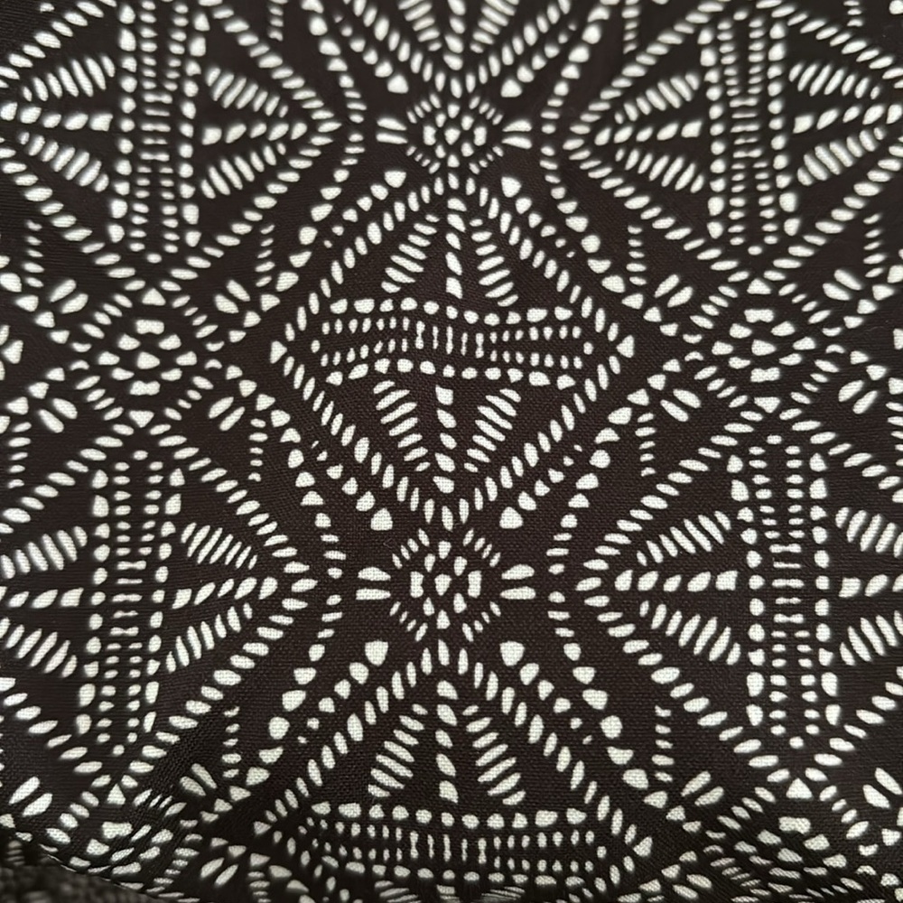 Ripskirt hawaii batik pattern, size M, in very good condition. Pockets - Picture 7 of 8